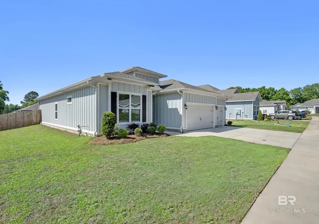 Homes for sale in Fairhope, AL | 226 Bronze Street, Fairhope, AL 36532 | MLS# 394741