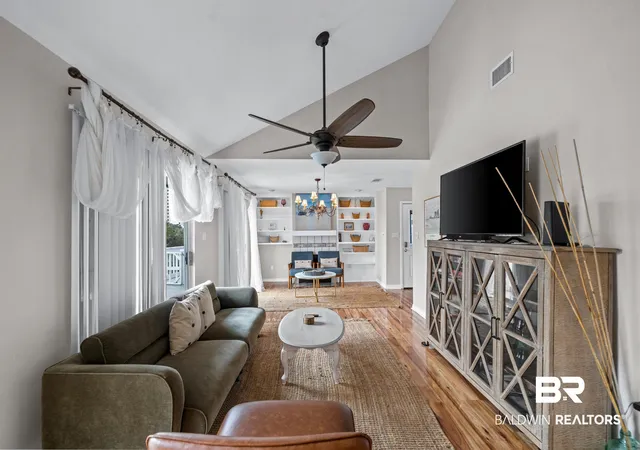 Photo 4 of Single family home for sale at 8877 Dolphin Ln, Gulf Shores, AL 36542 | MLS# 394547 | Listing updated on 2026-09-04