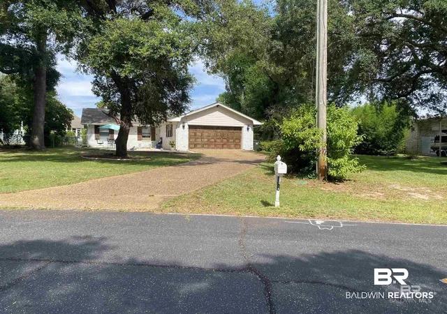 Photo 1 of Single family home for sale at 2186 Spanish Oak Dr, Lillian, AL 36549 | MLS# 396803 | Listing updated on 2026-09-04