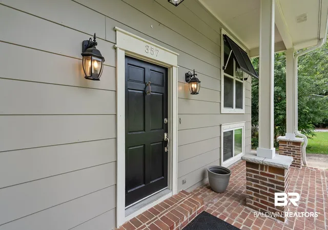 Photo 3 of Single family home for sale at 357 S School St, Fairhope, AL 36532 | MLS# 399486 | Listing updated on 2026-09-16