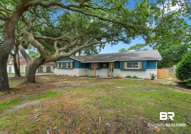 3rd image of 1409 E Fairway Dr, Gulf Shores, AL 36542 | MLS# 398566