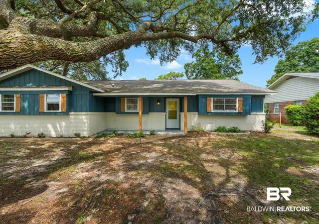 4th image of 1409 E Fairway Dr, Gulf Shores, AL 36542 | MLS# 398566