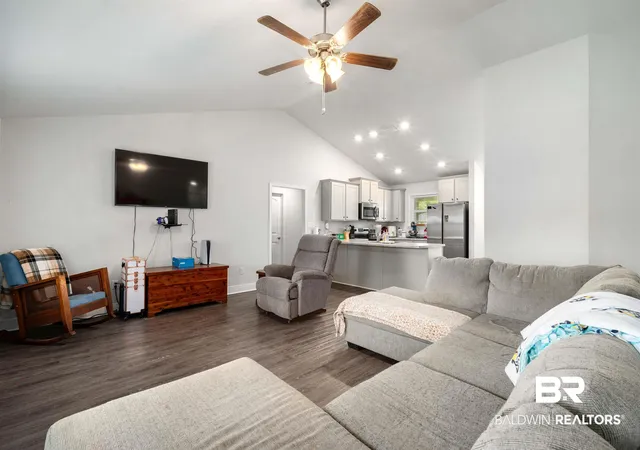 Photo 4 of Sale Pending at 23187 Ridgewood Dr, Robertsdale, AL 36567 | MLS# 399584 | Listing updated on 2026-08-25