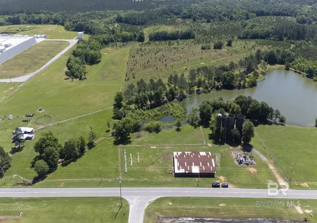 Homes for sale in Loxley, AL | 30580 County Road 49, Loxley, AL 36551 | MLS# 398835