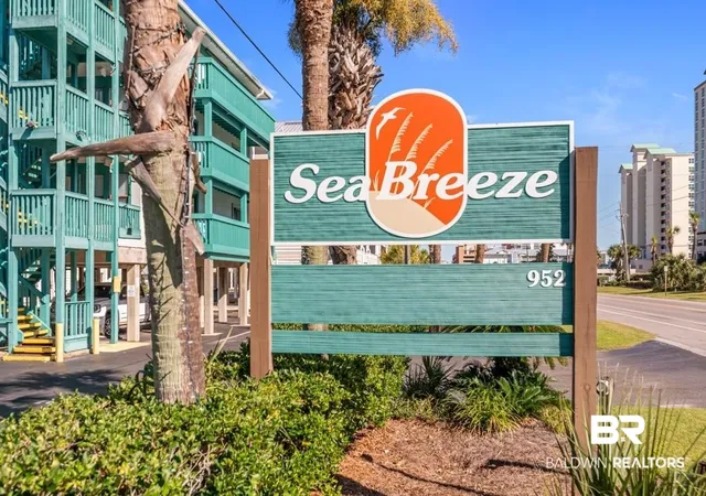 Photo 2 of Townhouse for sale at 952 W Beach Blvd, Gulf Shores, AL 36542 | MLS# 388125 | Listing updated on 2026-07-28