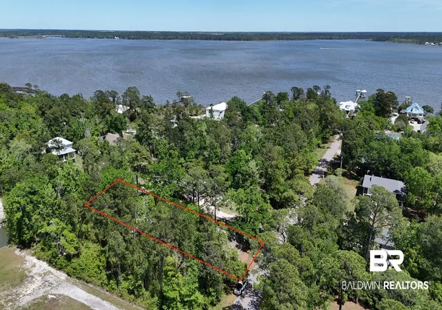 Photo 16 of Single family home for sale at 10221 Bayhaven Dr, Fairhope, AL 36532 | MLS# 409328 | Listing updated on 2026-08-23