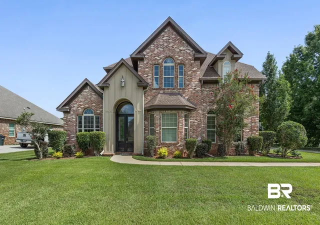 Photo 1 of Single family home for sale at 211 Belmont Ave, Fairhope, AL 36532 | MLS# 392850 | Listing updated on 2026-09-09