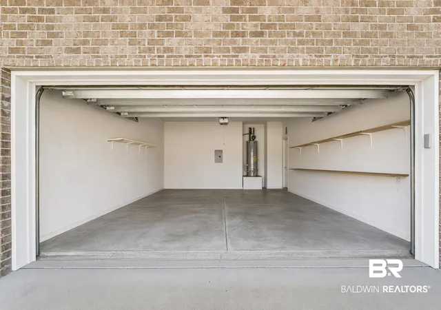 Photo 3 of Single family home for sale at 7021 Shallow Brk Ct, Gulf Shores, AL 36542 | MLS# 409111 | Listing updated on 2026-09-04