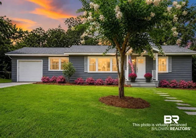 Photo 1 of Single family home for sale at 216 Pinecrest Ln, Fairhope, AL 36532 | MLS# 394617 | Listing updated on 2026-09-04