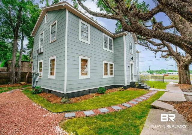 21st image of 1300 Illinois St, Mobile, AL 36604 | MLS# 392935