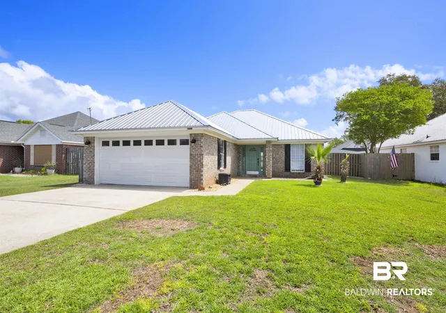 Photo 3 of Single family home for sale at 1368 W Hardwood Dr, Gulf Shores, AL 36542 | MLS# 395234 | Listing updated on 2026-09-16
