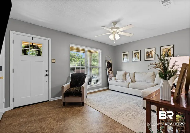 Photo 3 of Single family home for sale at 5612 N Vista Bonita Dr, Mobile, AL 36609 | MLS# 398698 | Listing updated on 2026-10-07