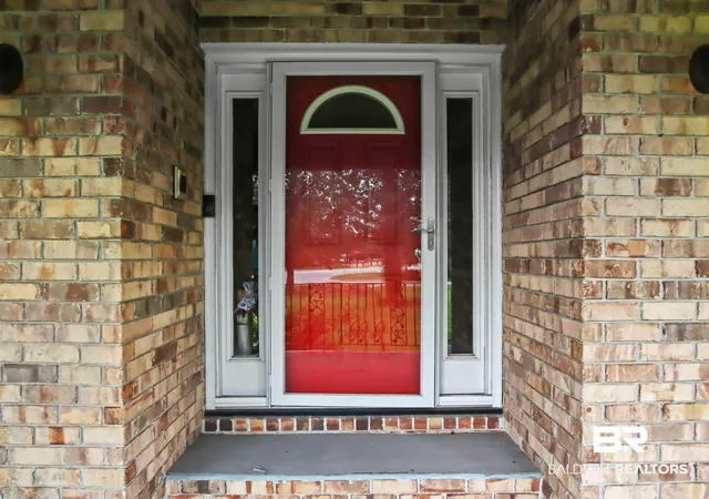 Photo 3 of Sale Pending at 901 W Abilene Dr, Mobile, AL 36695 | MLS# 400133 | Listing updated on 2026-09-14
