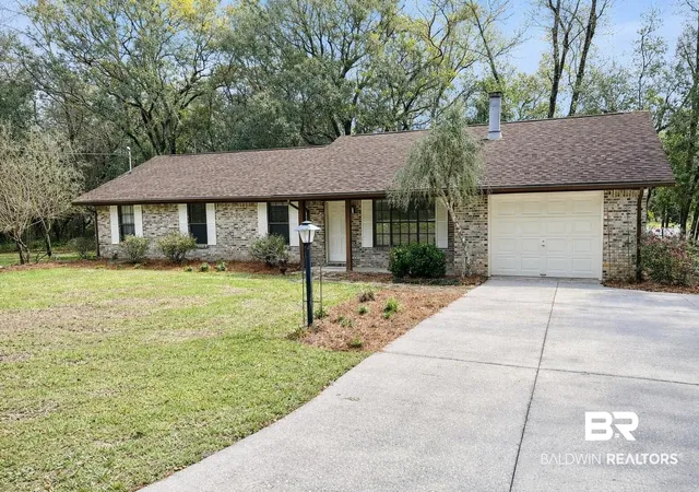 Photo 2 of Single family home for sale at 9318 Hearon Ln, Lillian, AL 36549 | MLS# 393706 | Listing updated on 2026-09-24