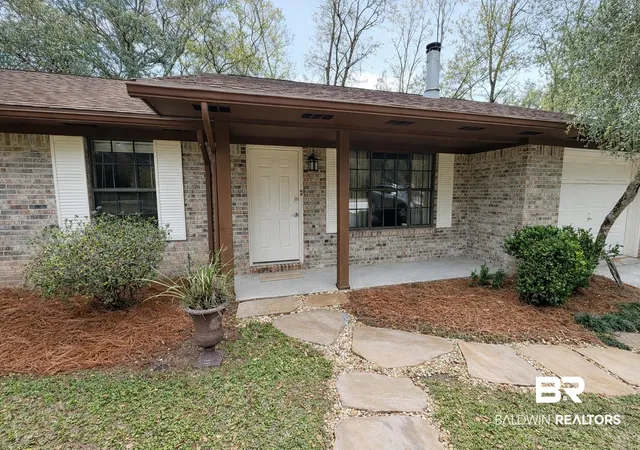 Photo 3 of Single family home for sale at 9318 Hearon Ln, Lillian, AL 36549 | MLS# 393706 | Listing updated on 2026-09-24