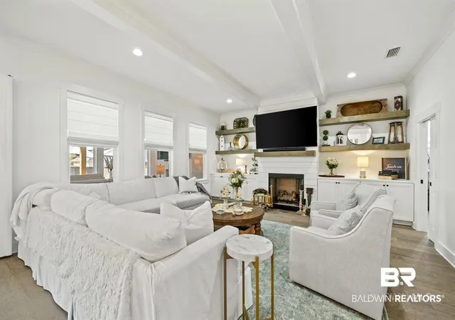 Photo 1 of Single family home for sale at 3 Lafayette Dr, Fairhope, AL 36532 | MLS# 379030 | Listing updated on 2026-10-27