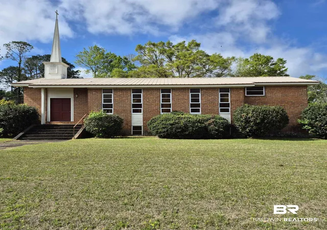 2nd image of 305 Rural St, Evergreen, AL 36401 | MLS# 394586