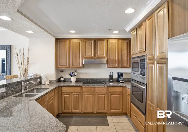 Photo 3 of Townhouse for sale at 527 E Beach Blvd #302, Gulf Shores, AL 36542 | MLS# 394023 | Listing updated on 2026-08-13