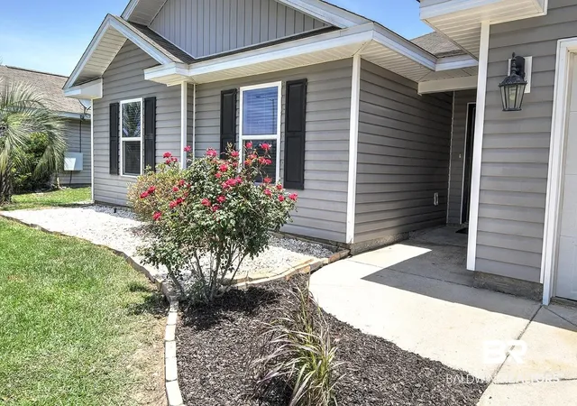Photo 3 of Single family home for sale at 6986 Crimson Ridge, Gulf Shores, AL 36542 | MLS# 396728 | Listing updated on 2026-09-23