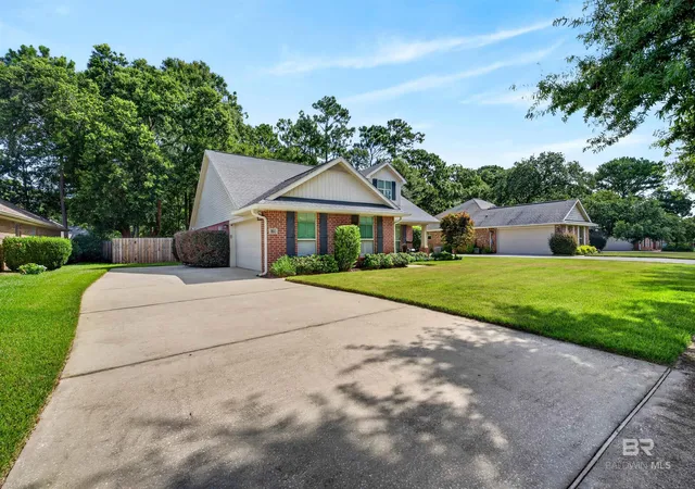 Homes for sale in Fairhope, AL | 9663 Chariot Avenue, Fairhope, AL 36532 | MLS# 399357