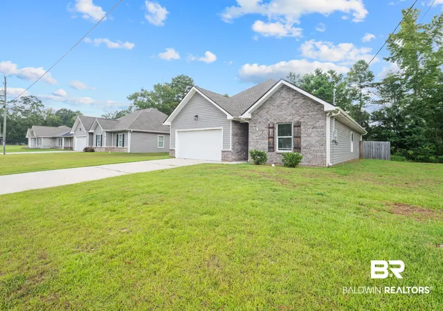 Photo 3 of Single family home for sale at 313 Kennesaw Ave, Bay Minette, AL 36507 | MLS# 409150 | Listing updated on 2026-09-10