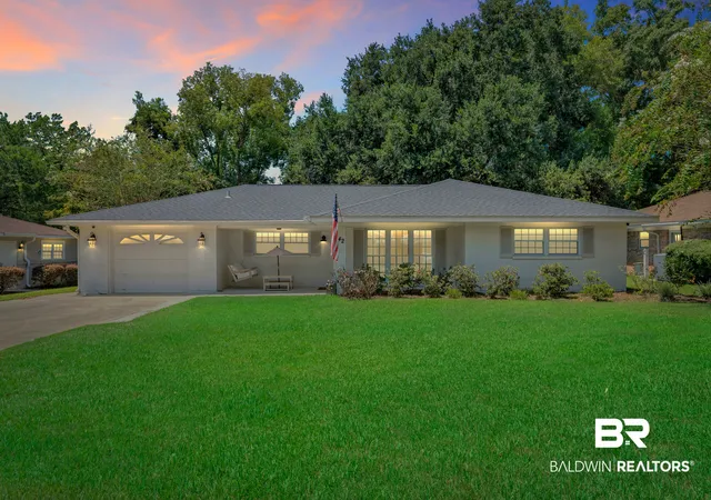 Photo 1 of Single family home for sale at 42 Paddock Dr, Fairhope, AL 36532 | MLS# 409855 | Listing updated on 2026-08-28