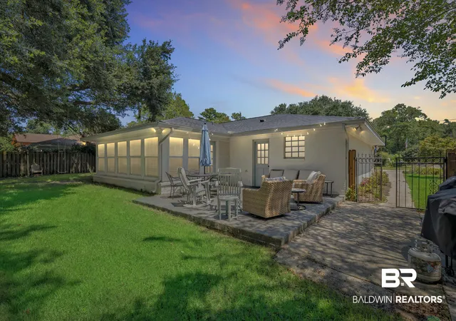 Photo 2 of Single family home for sale at 42 Paddock Dr, Fairhope, AL 36532 | MLS# 409855 | Listing updated on 2026-08-28
