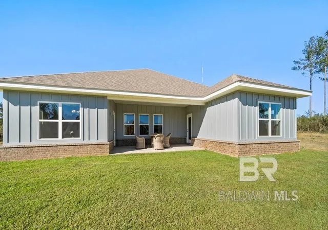 Homes for sale in Elberta, AL | 13332 County Road 95, Elberta, AL 36530 | MLS# 398554