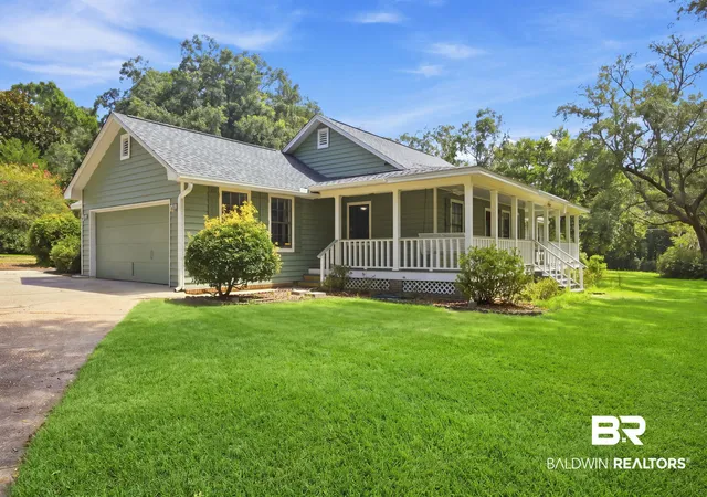 Photo 3 of Sale Pending at 33297 Antietam Rd, Lillian, AL 36549 | MLS# 409038 | Listing updated on 2026-09-03