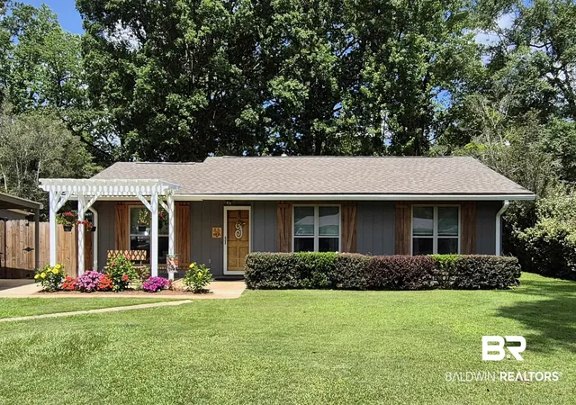 1st image of 105 Lakewood Dr, Evergreen, AL 36401 | MLS# 399941