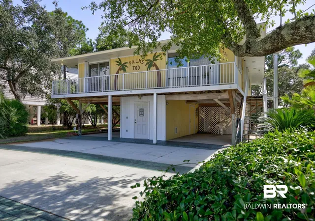 Photo 2 of Single family home for sale at 521 Windmill Ridge Rd, Gulf Shores, AL 36542 | MLS# 376074 | Listing updated on 2026-09-23