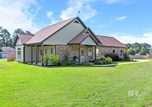 Homes for sale in Elberta, AL | 24776 S Rolling Green Dr #HOME-2, Elberta, AL 36530 | MLS# 397814