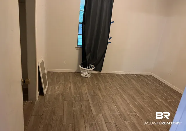 Photo 3 of Sale Pending at 4303 Panorama Blvd, Mobile, AL 36609 | MLS# 381274 | Listing updated on 2026-07-28