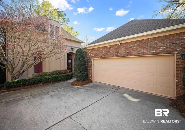 Photo 2 of Single family home for sale at 105 North Crk Cir, Fairhope, AL 36532 | MLS# 398840 | Listing updated on 2026-09-09
