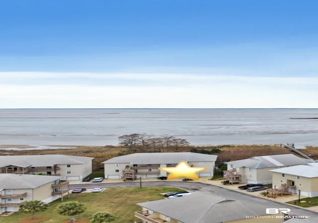 Photo 2 of Townhouse for sale at 4 Yacht Clb Dr #30, Daphne, AL 36526 | MLS# 405283 | Listing updated on 2026-09-13