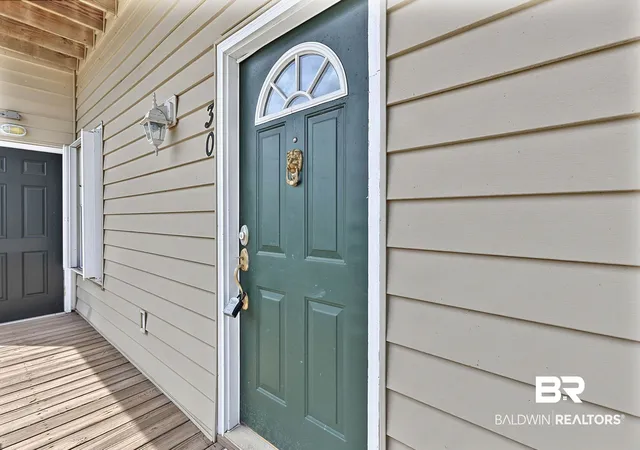 Photo 4 of Townhouse for sale at 4 Yacht Clb Dr #30, Daphne, AL 36526 | MLS# 405283 | Listing updated on 2026-09-13