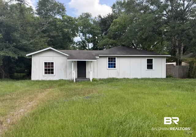 Single family home for sale at 1756 Boykin Blvd, Mobile, AL 36605 | MLS# 399626