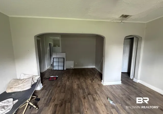 Photo 3 of Single family home for sale at 1756 Boykin Blvd, Mobile, AL 36605 | MLS# 399626 | Listing updated on 2026-08-10