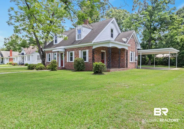 3rd image of 900 Lovelace Ave, Brewton, AL 36426 | MLS# 398021