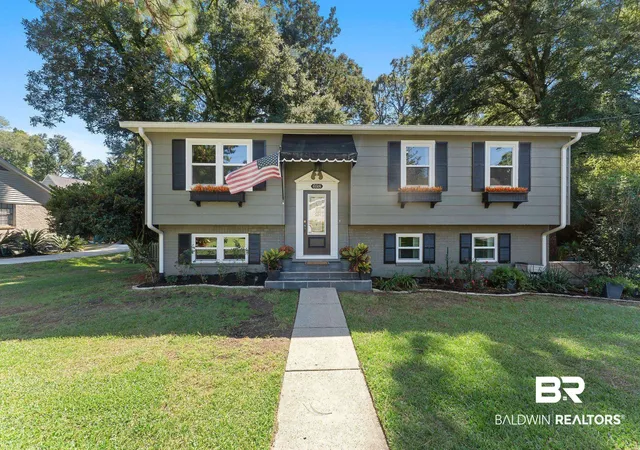 Photo 1 of Single family home for sale at 698 Cedar Ave, Fairhope, AL 36532 | MLS# 397246 | Listing updated on 2026-08-12
