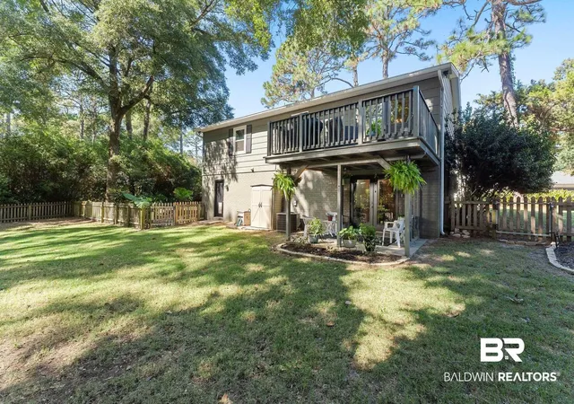 Photo 3 of Single family home for sale at 698 Cedar Ave, Fairhope, AL 36532 | MLS# 397246 | Listing updated on 2026-09-09