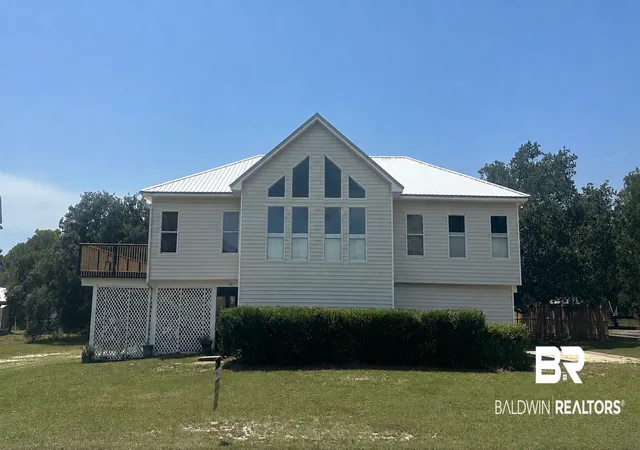 Photo 2 of Single family home for sale at 1977 Minnesota Ln, Gulf Shores, AL 36542 | MLS# 407509 | Listing updated on 2026-08-28