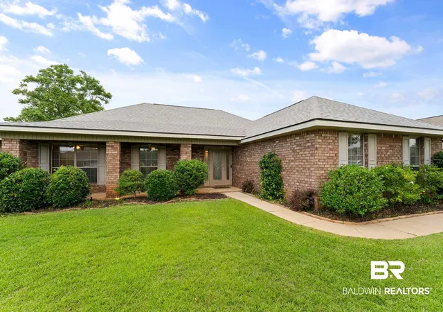 Photo 2 of Sale Pending at 2930 W Plantation Dr, Mobile, AL 36695 | MLS# 397855 | Listing updated on 2026-09-08