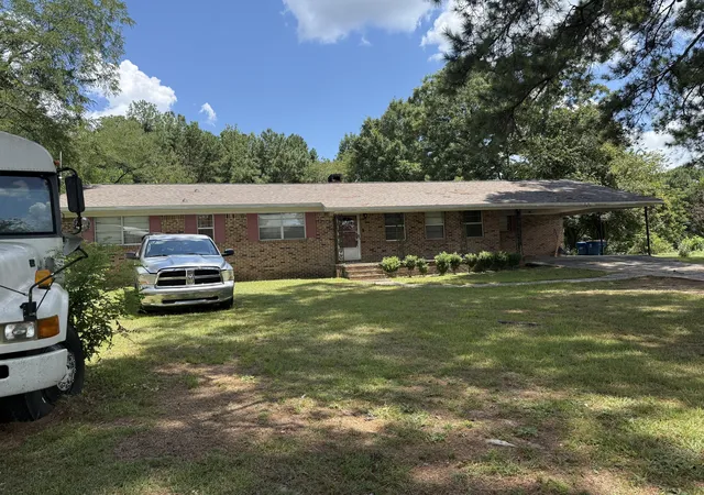2nd image of 2807 Pea Ridge Rd, Brewton, AL 36426 | MLS# 393230