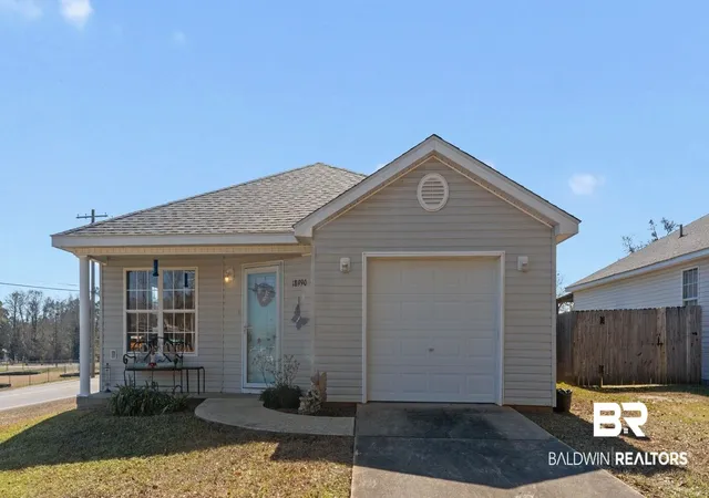 Photo 2 of Single family home for sale at 18990 E Hammond Street, Robertsdale, AL 36567 | MLS# 409518 | Listing updated on 2026-08-29