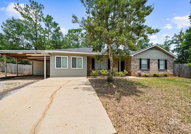Homes for sale in Fairhope, AL | 12835 County Road 32, Fairhope, AL 36532 | MLS# 399093