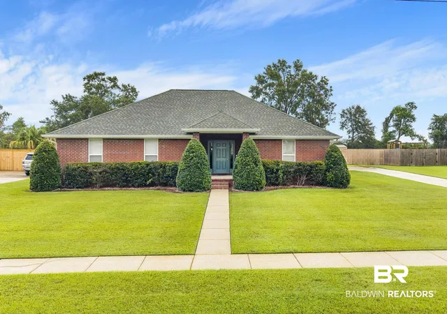 Photo 1 of Single family home for sale at 9631 Silverwood Dr, Fairhope, AL 36532 | MLS# 409844 | Listing updated on 2026-09-06