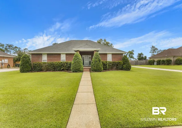 Photo 3 of Single family home for sale at 9631 Silverwood Dr, Fairhope, AL 36532 | MLS# 409844 | Listing updated on 2026-09-06