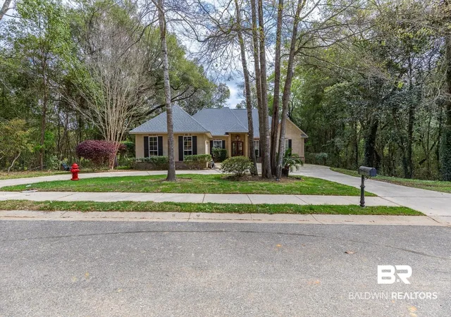 Photo 3 of Single family home for sale at 216 Pliska St, Fairhope, AL 36532 | MLS# 393489 | Listing updated on 2026-09-09