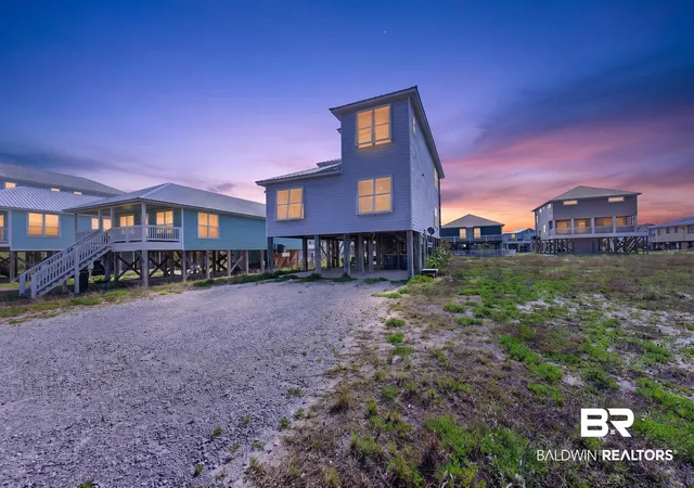 Photo 1 of Single family home for sale at 402 S Boykin Ct, Gulf Shores, AL 36542 | MLS# 406166 | Listing updated on 2026-09-16